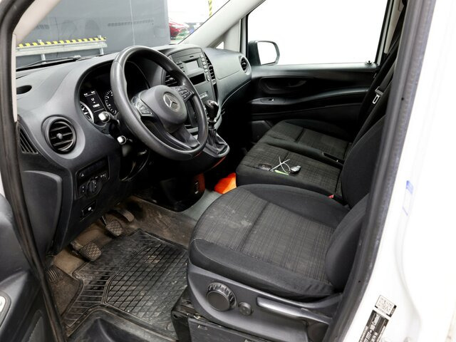 MERCEDES-BENZ Vito114CDI KA lang ,Klima,Sortimo Regalsystem... - Furgoneta pequeña: foto 2 MERCEDES-BENZ Vito114CDI KA lang ,Klima,Sortimo Regalsystem... - Furgoneta pequeña: foto 2