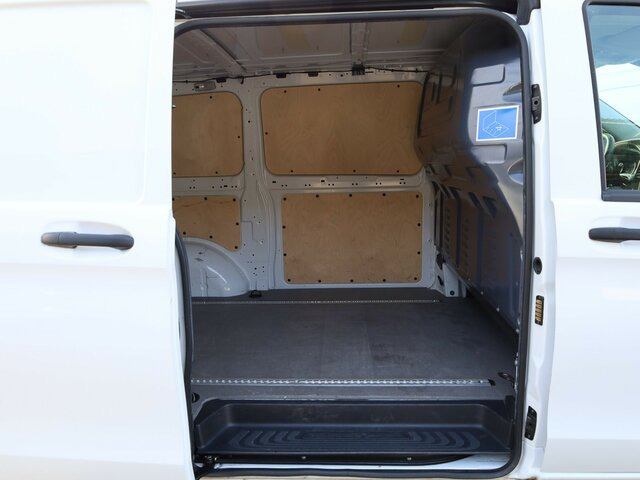 MERCEDES-BENZ eVito 111 KA,lang,3 Sitzer,Klima,Kamera... - Furgoneta pequeña, Furgoneta eléctrica: foto 2 MERCEDES-BENZ eVito 111 KA,lang,3 Sitzer,Klima,Kamera... - Furgoneta pequeña, Furgoneta eléctrica: foto 2