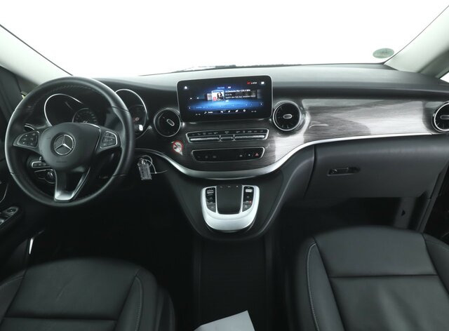 MERCEDES-BENZ V 300 Avantgarde Extralang,Allrad,2Schiebetüren... - Otros: foto 2 MERCEDES-BENZ V 300 Avantgarde Extralang,Allrad,2Schiebetüren... - Otros: foto 2