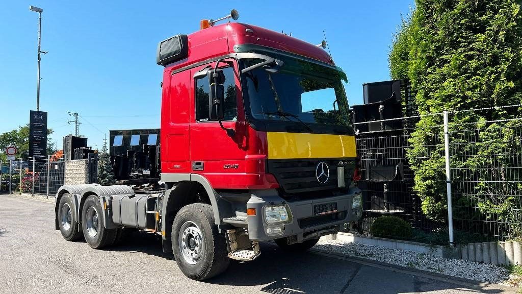 Mercedes-Benz Actros 2648 6x4 1 Hand Kipphydraulik Klima - Cabeza tractora: foto 4 Mercedes-Benz Actros 2648 6x4 1 Hand Kipphydraulik Klima - Cabeza tractora: foto 4