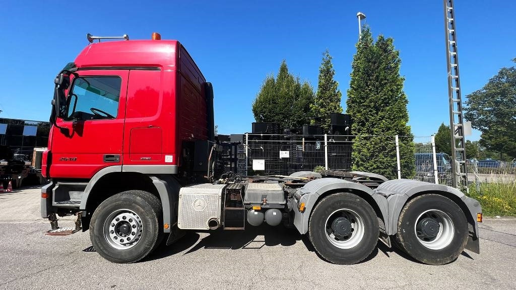Mercedes-Benz Actros 2648 6x4 1 Hand Kipphydraulik Klima - Cabeza tractora: foto 1 Mercedes-Benz Actros 2648 6x4 1 Hand Kipphydraulik Klima - Cabeza tractora: foto 1
