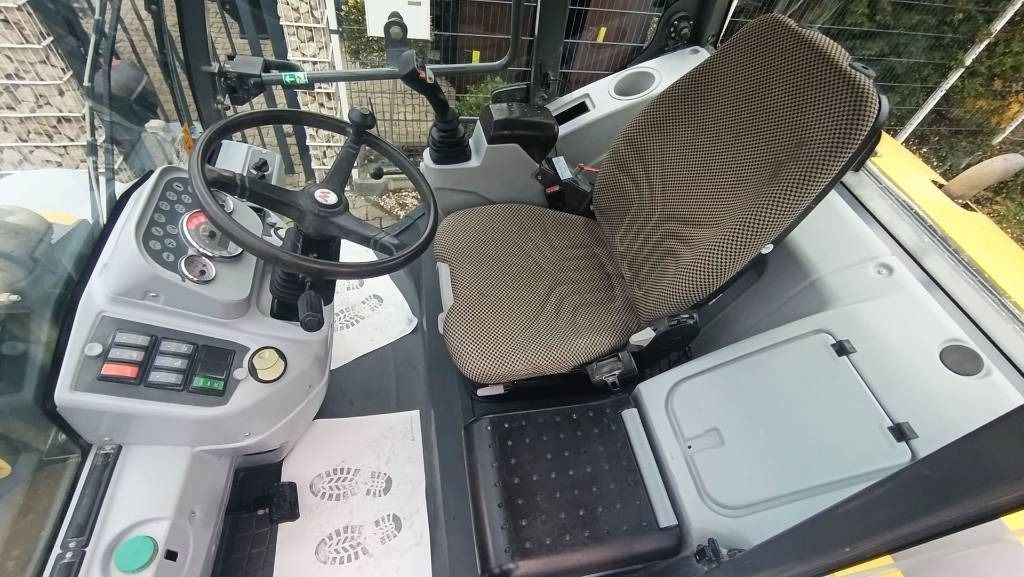 Cargadora de ruedas Kramer 680 Allrad, hydr. Schnellwechsler, Frontschaufel: foto 11