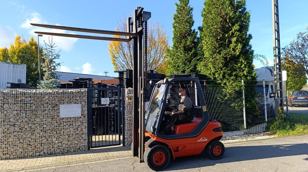 Linde H 30 D, Duplex, Zusatzhydraulik, Palettengabel - Carretilla elevadora diésel: foto 1 Linde H 30 D, Duplex, Zusatzhydraulik, Palettengabel - Carretilla elevadora diésel: foto 1