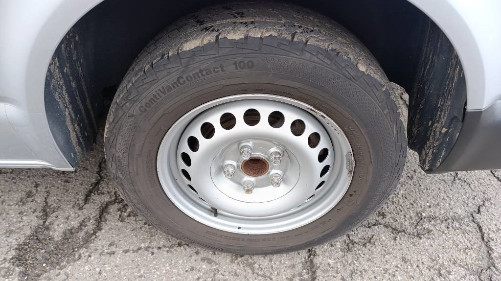 Furgoneta Volkswagen T5 2.0 TDI, Transporter, Kasten, Werkstattschränke: foto 9 Furgoneta Volkswagen T5 2.0 TDI, Transporter, Kasten, Werkstattschränke: foto 9