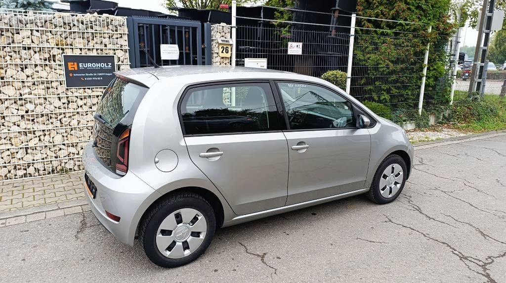 Volkswagen Up 1.0, nur 62tkm, 1. Hand, scheckheftgepflegt - Coche: foto 5 Volkswagen Up 1.0, nur 62tkm, 1. Hand, scheckheftgepflegt - Coche: foto 5