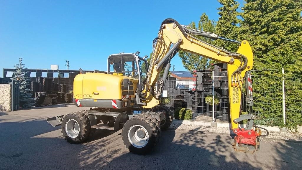 Wacker Neuson 9503 Bagger Powertilt, SW Martin, Verstellausleger - Excavadora de ruedas: foto 2 Wacker Neuson 9503 Bagger Powertilt, SW Martin, Verstellausleger - Excavadora de ruedas: foto 2