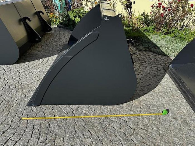 Big Volumenschaufel 250 cm mit Atlas Aufnahme - Cazo: foto 4 Big Volumenschaufel 250 cm mit Atlas Aufnahme - Cazo: foto 4
