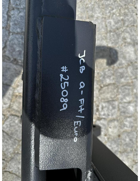 Big Adapter JCB Q-Fit passend zu Euro Aufnahme - Implemento: foto 4 Big Adapter JCB Q-Fit passend zu Euro Aufnahme - Implemento: foto 4