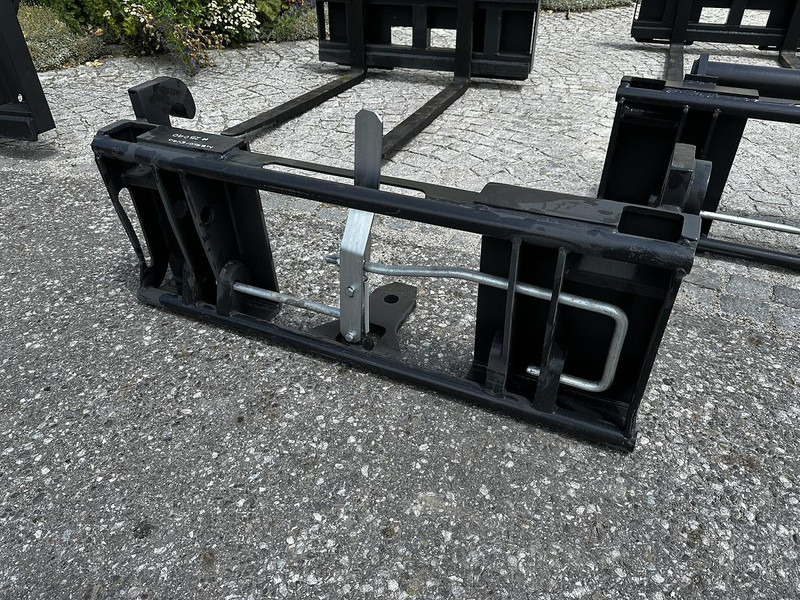 Big Adapter Merlo passend zu Euro Aufnahme - Implemento: foto 1 Big Adapter Merlo passend zu Euro Aufnahme - Implemento: foto 1