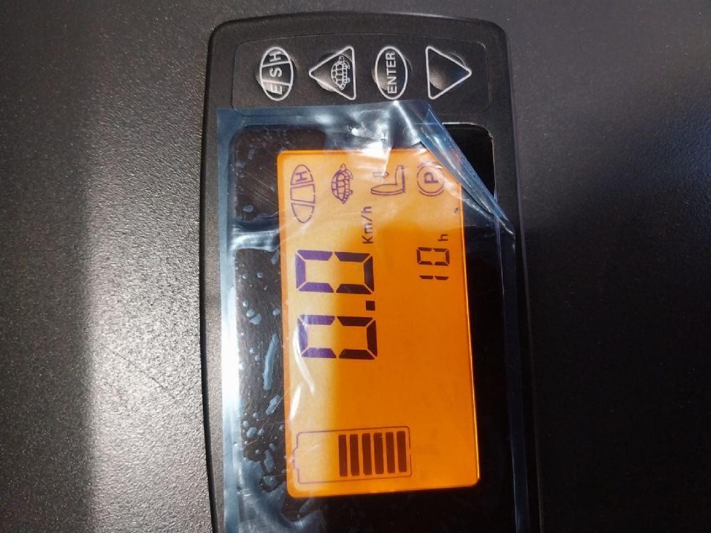 Baoli KBE35 - Carretilla elevadora eléctrica: foto 2 Baoli KBE35 - Carretilla elevadora eléctrica: foto 2