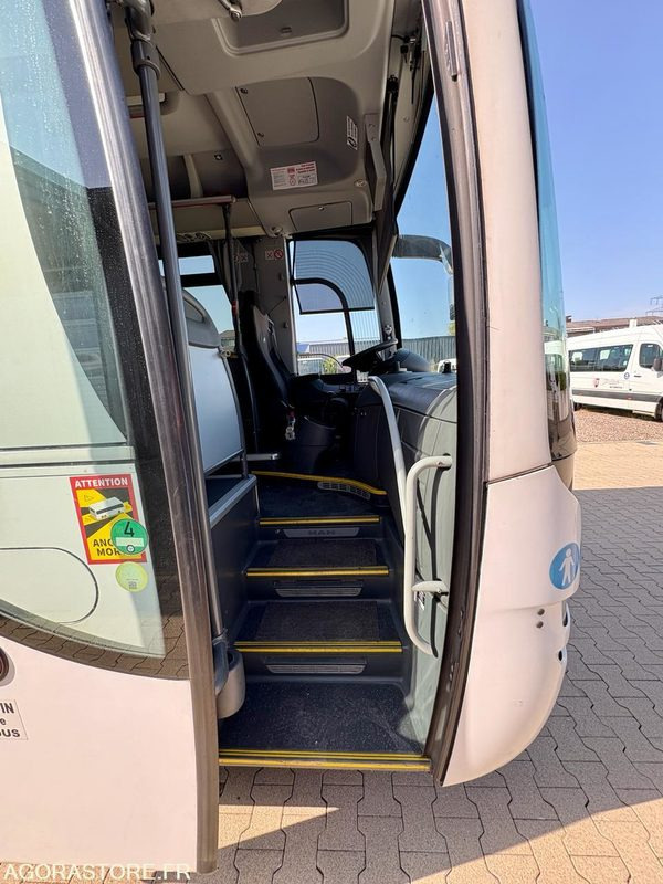 AUTOCAR - MAN Lions Regio - 318.000km - EURO6 - Parc 114 - 2015 - Autobús escolar: foto 5 AUTOCAR - MAN Lions Regio - 318.000km - EURO6 - Parc 114 - 2015 - Autobús escolar: foto 5