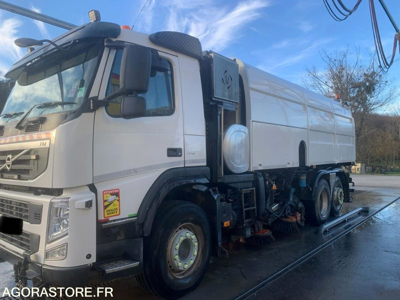 BALAYEUSE VOLVO BLANC 6 ROUES - ANNEE 2013 - 245000KMS - Barredora vial: foto 3 BALAYEUSE VOLVO BLANC 6 ROUES - ANNEE 2013 - 245000KMS - Barredora vial: foto 3