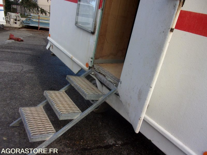 BARAQUE CHANTIER WC VESTIAIRE COIN REPOS N°1 - Equipo de construcción: foto 2 BARAQUE CHANTIER WC VESTIAIRE COIN REPOS N°1 - Equipo de construcción: foto 2