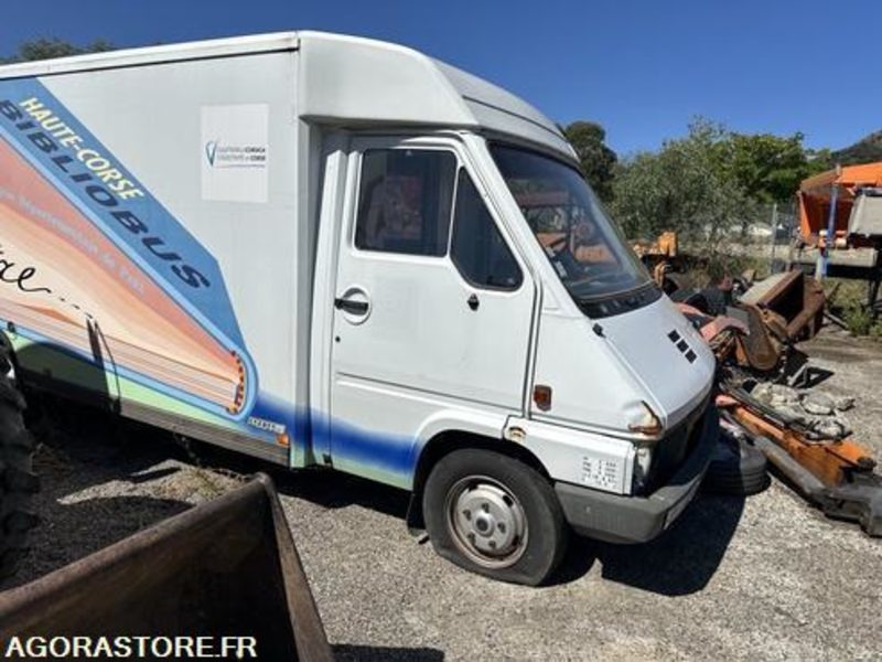 BIBLIOBUS RENAULT PROCAR - 1996 - 108500KM - 71GJ2B - Furgón: foto 3 BIBLIOBUS RENAULT PROCAR - 1996 - 108500KM - 71GJ2B - Furgón: foto 3