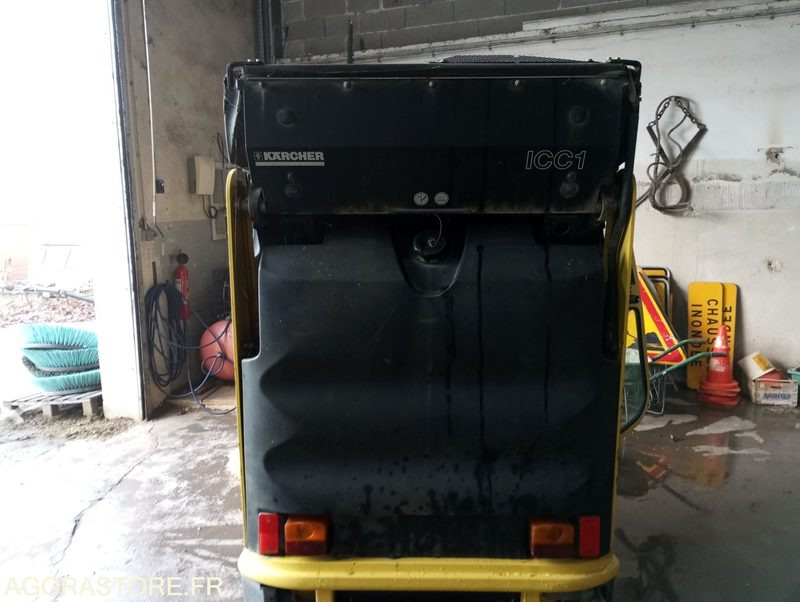 Balayeuse Karcher - Barredora vial: foto 5 Balayeuse Karcher - Barredora vial: foto 5