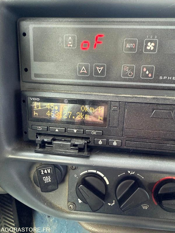 CAR-IRISBUS-CROSSWAY-N° 12224 (1092) MEC-2009/3948328 KM- EL078QW - Autobús escolar: foto 4 CAR-IRISBUS-CROSSWAY-N° 12224 (1092) MEC-2009/3948328 KM- EL078QW - Autobús escolar: foto 4