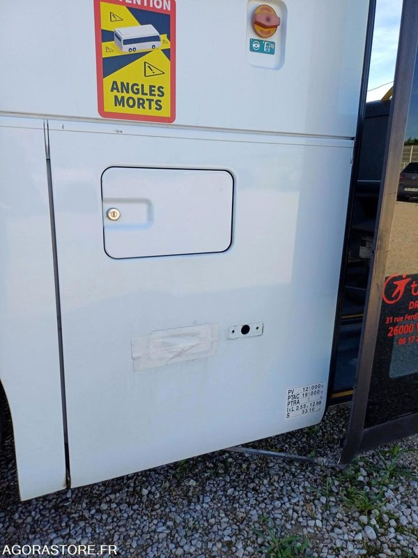 CAR MERCEDES BENZ INTOURO 21886 (6109) MEC 30/12/2009 335477 KM AJ-792-BQ - Autobús escolar: foto 3 CAR MERCEDES BENZ INTOURO 21886 (6109) MEC 30/12/2009 335477 KM AJ-792-BQ - Autobús escolar: foto 3