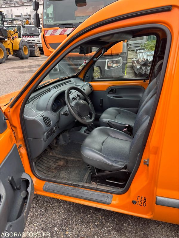 CEB126 RENAULT KANGOO 1.9D - Furgoneta pequeña: foto 5 CEB126 RENAULT KANGOO 1.9D - Furgoneta pequeña: foto 5