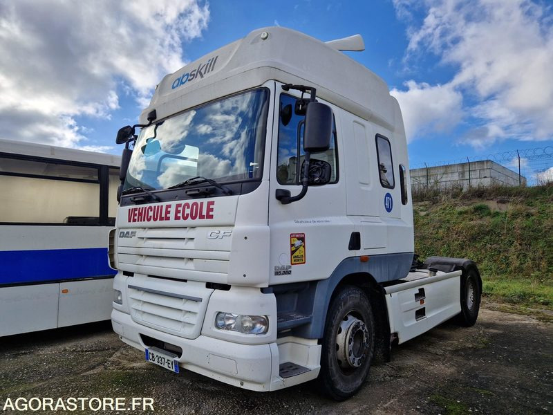 DAF CF 85.360 - 2012 - 241565 Kms - CB337EY - Cabeza tractora: foto 1 DAF CF 85.360 - 2012 - 241565 Kms - CB337EY - Cabeza tractora: foto 1