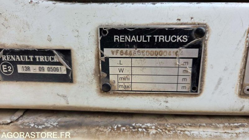 Renault Midlum - 2008 - 300000kms - BJ100NK - Cabeza tractora: foto 3 Renault Midlum - 2008 - 300000kms - BJ100NK - Cabeza tractora: foto 3