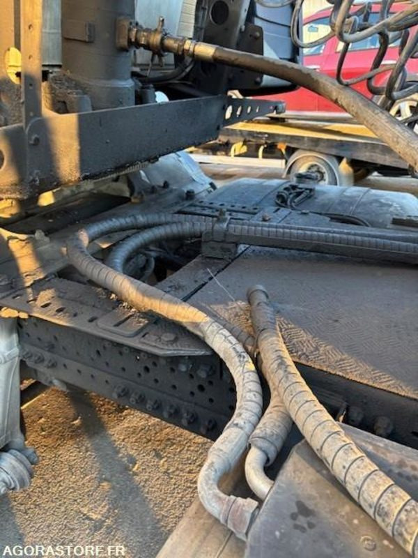 Leasing financiero de  TRACTEUR 4X2 MERCEDES ACTROS 1845 2018 385 000 KM + BENNE ALUMINIUM SHMITZ 2016 leasing TRACTEUR 4X2 MERCEDES ACTROS 1845 2018 385 000 KM + BENNE ALUMINIUM SHMITZ 2016: foto 17