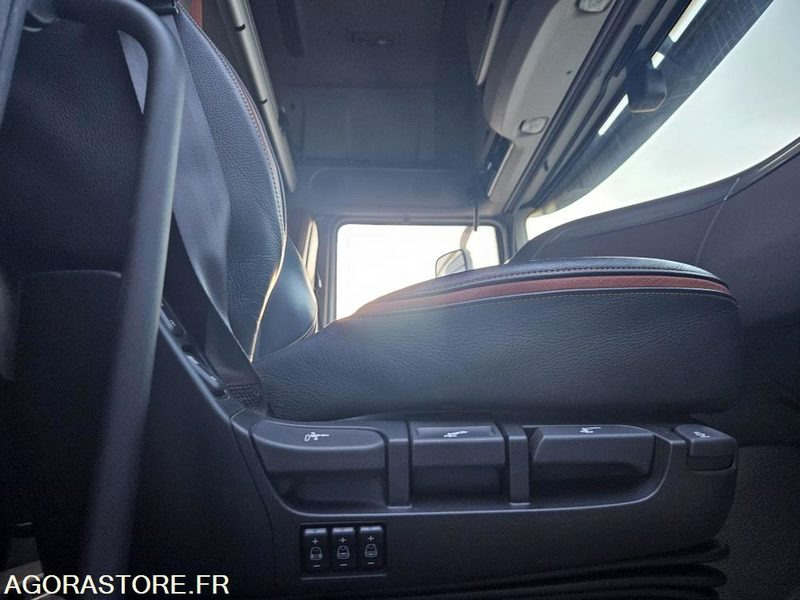 TRACTEUR DAF XF 510 XL - 2016 - 447 120km - TRES BON ETAT - Cabeza tractora: foto 5 TRACTEUR DAF XF 510 XL - 2016 - 447 120km - TRES BON ETAT - Cabeza tractora: foto 5