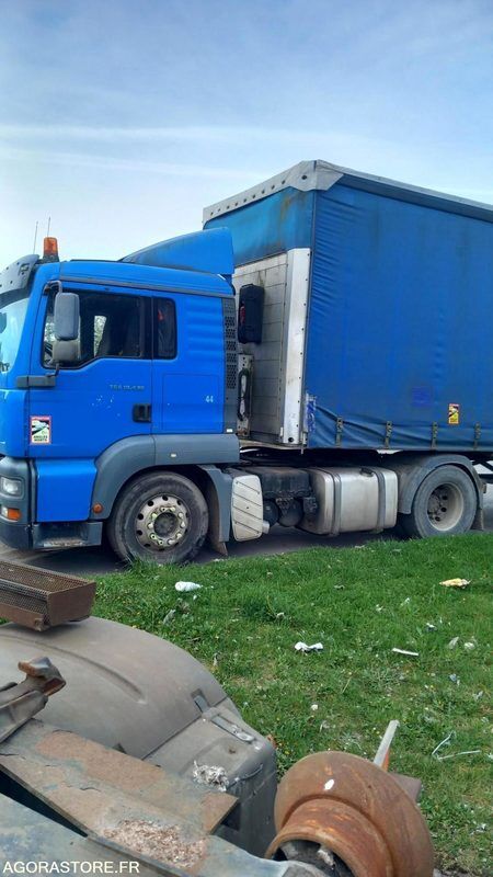 TRR MAN 18T - CF945DN - Cabeza tractora: foto 3 TRR MAN 18T - CF945DN - Cabeza tractora: foto 3