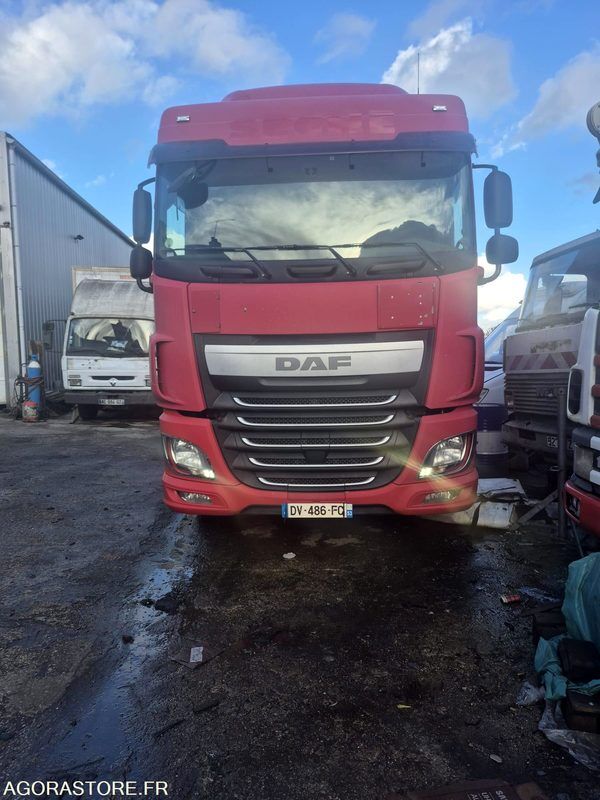 Tracteur Daf - 2015 - 686 000km - BON ETAT avec CT 5/26 - Cabeza tractora: foto 1 Tracteur Daf - 2015 - 686 000km - BON ETAT avec CT 5/26 - Cabeza tractora: foto 1