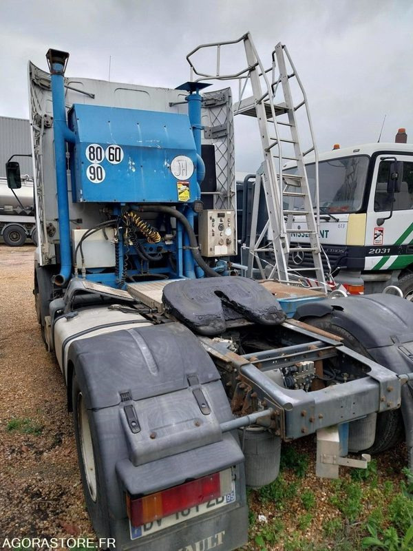 Tracteur RENAULT 420 ADR avec pompe 2002 (544000Km) Roulant EXPORT UNIQUEMENT - Cabeza tractora: foto 3 Tracteur RENAULT 420 ADR avec pompe 2002 (544000Km) Roulant EXPORT UNIQUEMENT - Cabeza tractora: foto 3