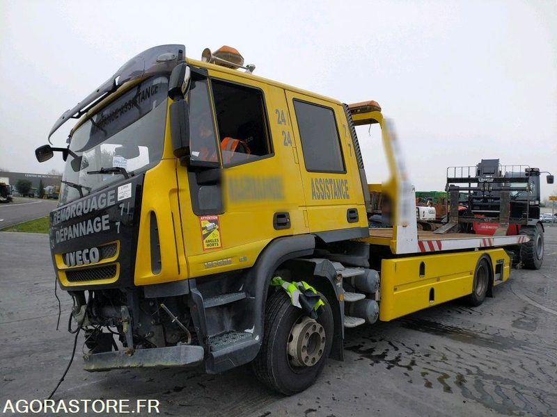 DEPANNEUSE IVECO EUROCARGO 120E25 - 2010 - Camión: foto 3 DEPANNEUSE IVECO EUROCARGO 120E25 - 2010 - Camión: foto 3
