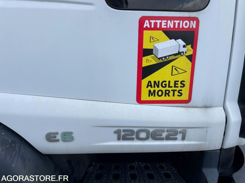 IVECO EUROCARGO PLATEAU - 2015 - 295 000KM - Camión: foto 2 IVECO EUROCARGO PLATEAU - 2015 - 295 000KM - Camión: foto 2