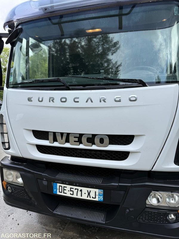 IVECO porteur Fourgon 4x2 EEV 150E25 250ch Boite Auto - Camión: foto 3 IVECO porteur Fourgon 4x2 EEV 150E25 250ch Boite Auto - Camión: foto 3