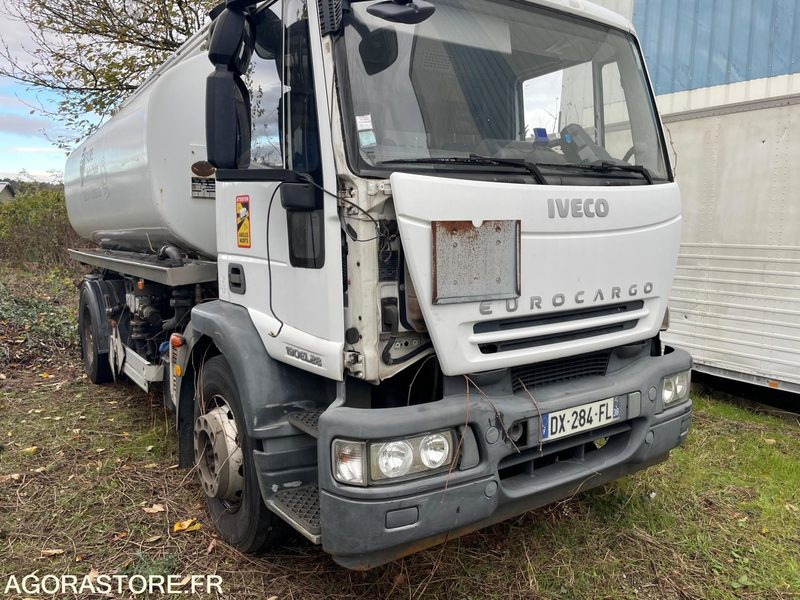 Iveco 190EL28 19t citerne - 2008 - 640748kms - export only - Camión: foto 1 Iveco 190EL28 19t citerne - 2008 - 640748kms - export only - Camión: foto 1