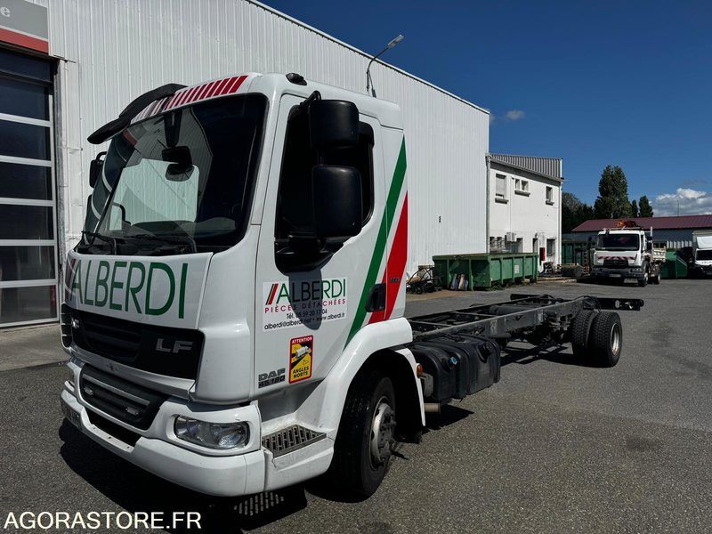 Porteur DAF 45.180CV CHASSIS NU - Camión: foto 1 Porteur DAF 45.180CV CHASSIS NU - Camión: foto 1