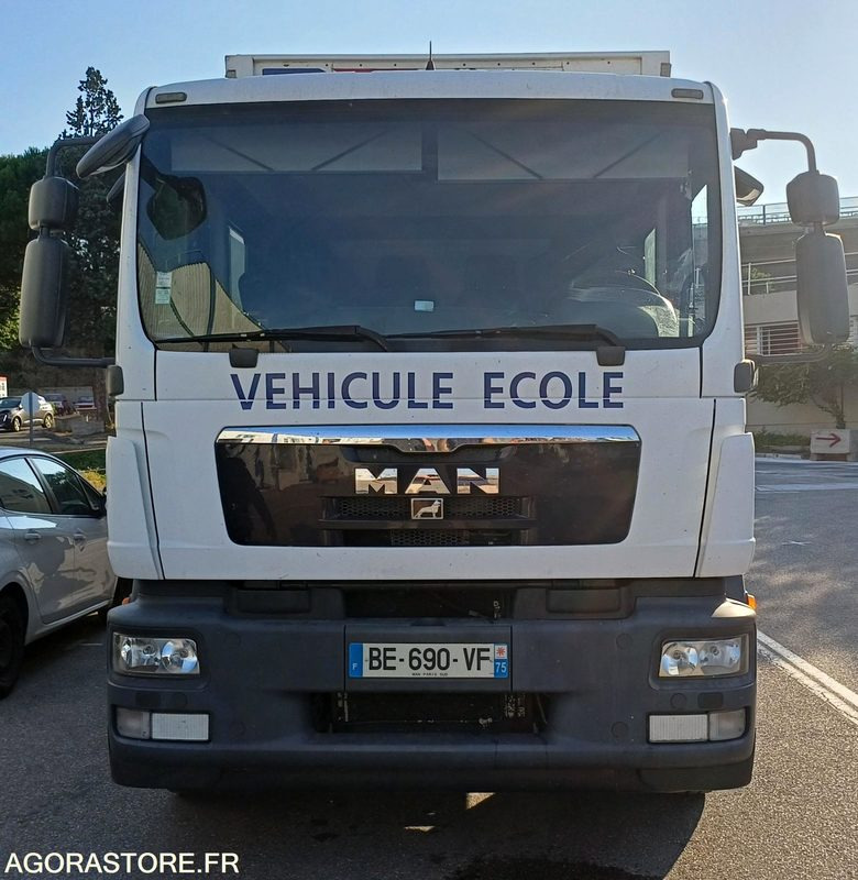 Porteur MAN TGM 18.290 de 2010/458000 kms - BE-690-VF (3822) - Camión: foto 1 Porteur MAN TGM 18.290 de 2010/458000 kms - BE-690-VF (3822) - Camión: foto 1