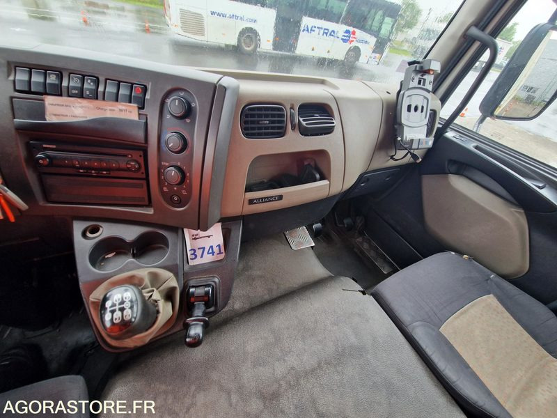RENAULT Midlum 3741 - EB-274-PG - 379138KMS - Camión: foto 5 RENAULT Midlum 3741 - EB-274-PG - 379138KMS - Camión: foto 5