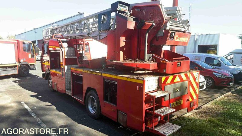 RENAULT S150 - 1998 - 58260KM - 2495H - Camión: foto 3 RENAULT S150 - 1998 - 58260KM - 2495H - Camión: foto 3