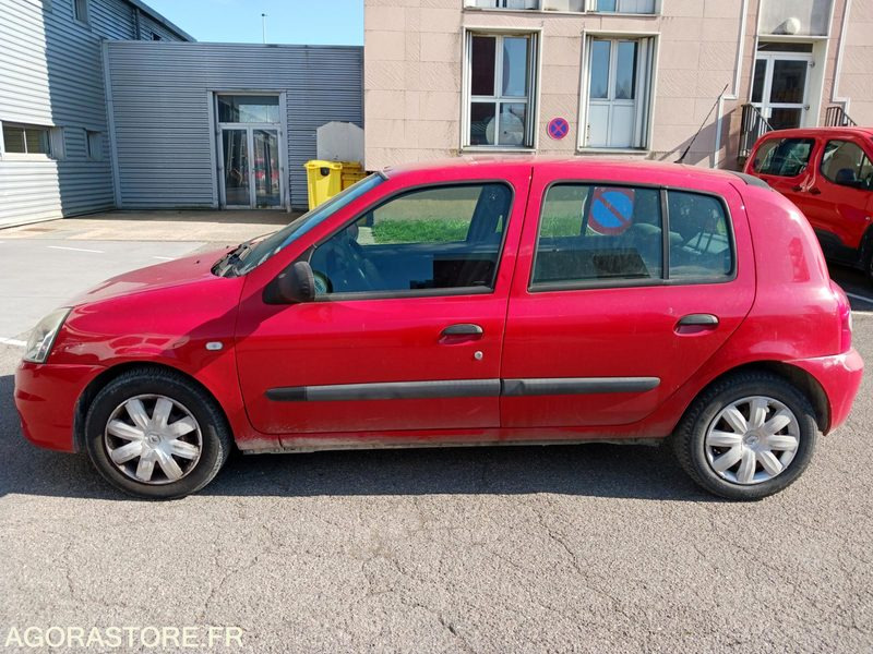 Clio 2010 - 99 363 km - Coche: foto 1 Clio 2010 - 99 363 km - Coche: foto 1