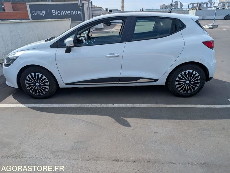 Clio IV 1.2 16V 73 ch – Version Dynamique – 2014 – Très bien équipée - Coche: foto 3 Clio IV 1.2 16V 73 ch – Version Dynamique – 2014 – Très bien équipée - Coche: foto 3