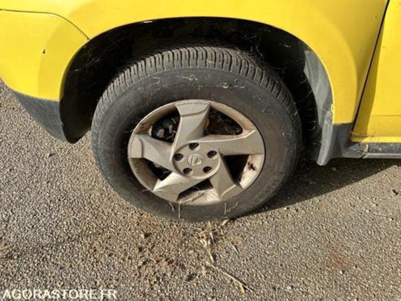 DACIA DUSTER - 2013 - 237032 KM - CZ107SC - SUV/ Todoterreno: foto 4 DACIA DUSTER - 2013 - 237032 KM - CZ107SC - SUV/ Todoterreno: foto 4