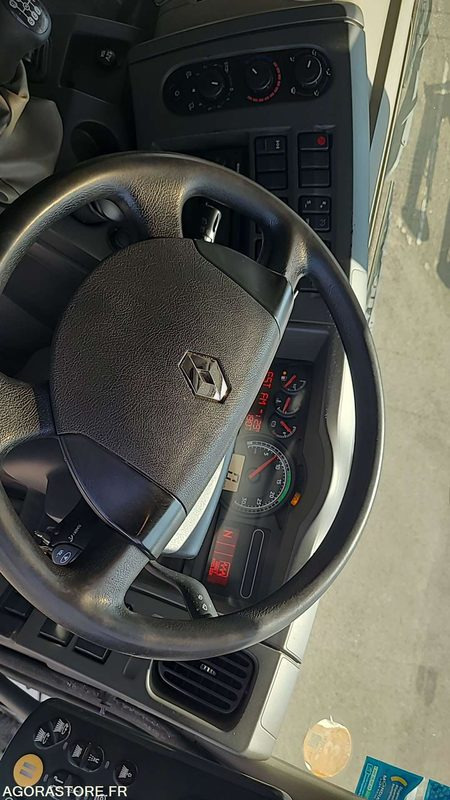 DJ 330 YP - RENAULT MIDLUM 220 - 2014 - 96138KM - Barredora vial: foto 4 DJ 330 YP - RENAULT MIDLUM 220 - 2014 - 96138KM - Barredora vial: foto 4