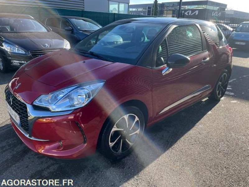 DS3SOCHIC PT 110cv. 11/2016. 107150 KM - Coche: foto 1 DS3SOCHIC PT 110cv. 11/2016. 107150 KM - Coche: foto 1
