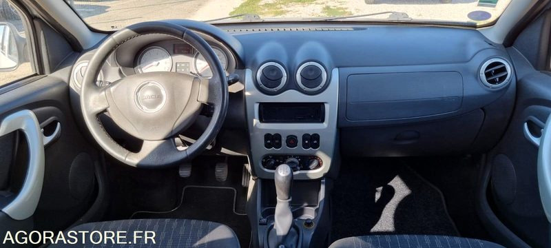 Dacia Sandero MPI GPL/ ESSENCE 176000km - Coche: foto 2 Dacia Sandero MPI GPL/ ESSENCE 176000km - Coche: foto 2