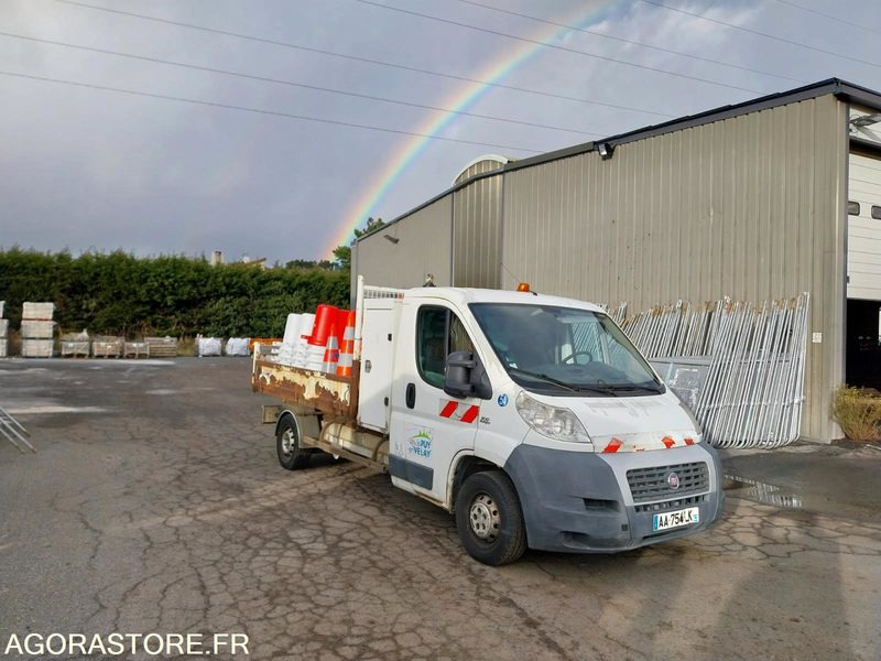 FIAT DUCATO 3.5 ML 2.2 MJT BENNE AA-754-LK 170 000 kms 2009 - Volquete furgoneta: foto 1 FIAT DUCATO 3.5 ML 2.2 MJT BENNE AA-754-LK 170 000 kms 2009 - Volquete furgoneta: foto 1