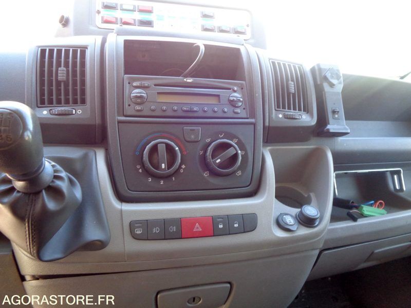FIAT DUCATO BV.670.FC - 138017 kms - 2011 - Furgón: foto 4 FIAT DUCATO BV.670.FC - 138017 kms - 2011 - Furgón: foto 4