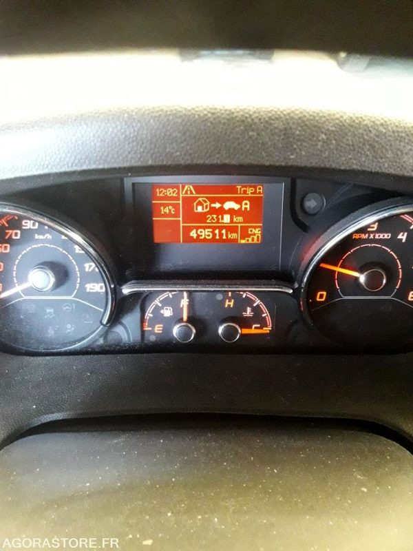 FIAT DUCATO L1/H1 Carburation essence/GNV 49511km 2019 - Furgón: foto 4 FIAT DUCATO L1/H1 Carburation essence/GNV 49511km 2019 - Furgón: foto 4