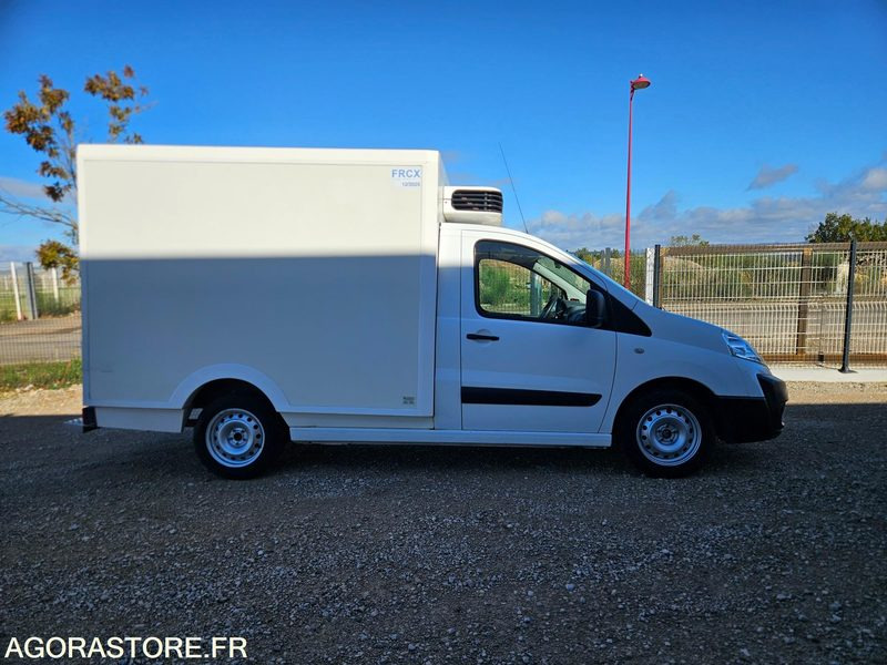FIAT SCUDO 2.0 130 CAISSE FRIGORIFIQUE FRCX 3 PLACES - Frigorífico furgoneta: foto 3 FIAT SCUDO 2.0 130 CAISSE FRIGORIFIQUE FRCX 3 PLACES - Frigorífico furgoneta: foto 3