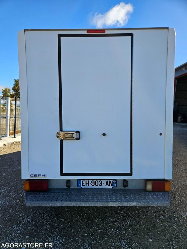 FIAT SCUDO 2.0 130 CAISSE FRIGORIFIQUE FRCX 3 PLACES - Frigorífico furgoneta: foto 5 FIAT SCUDO 2.0 130 CAISSE FRIGORIFIQUE FRCX 3 PLACES - Frigorífico furgoneta: foto 5