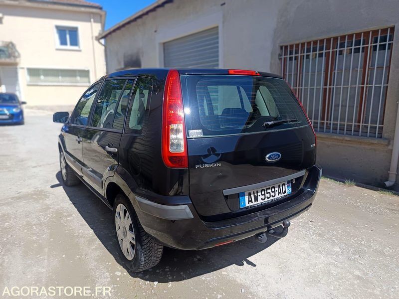 FORD FUSION 1.4 TDCI 68CH - 2010 - 238150KMS - Coche: foto 3 FORD FUSION 1.4 TDCI 68CH - 2010 - 238150KMS - Coche: foto 3