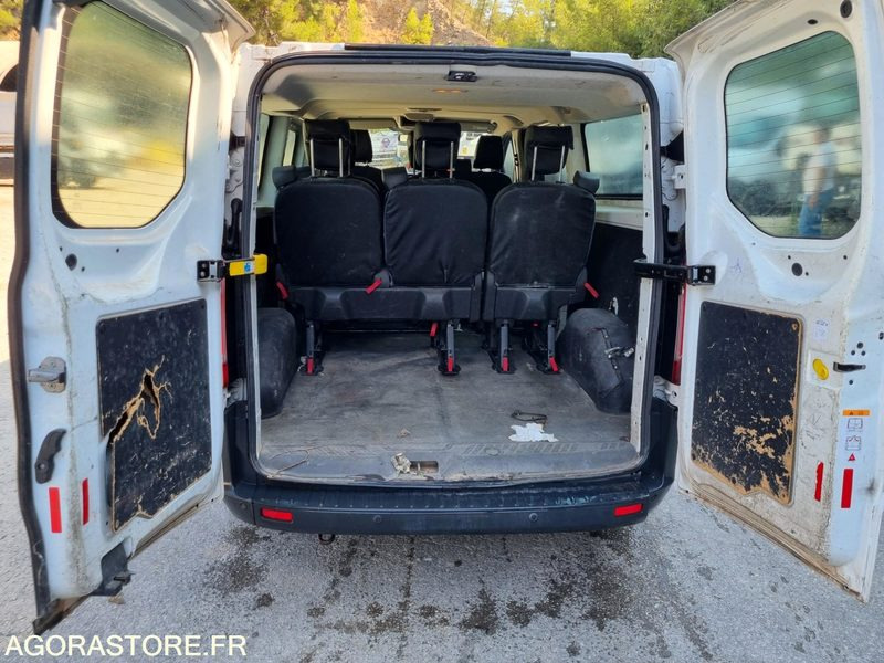 FORD TRANSIT KOMBI TREND 9 PLACES L2H1 TDCI 105CV de 2017 - 72 000KM (R3B249) - Minibús, Furgoneta de pasajeros: foto 4 FORD TRANSIT KOMBI TREND 9 PLACES L2H1 TDCI 105CV de 2017 - 72 000KM (R3B249) - Minibús, Furgoneta de pasajeros: foto 4